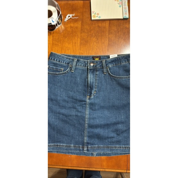 Lee Dresses & Skirts - Vintage Lee Ladies Medium Blue Denim Jean Mini Skirt Size M/ 32" Waist Sz 10
